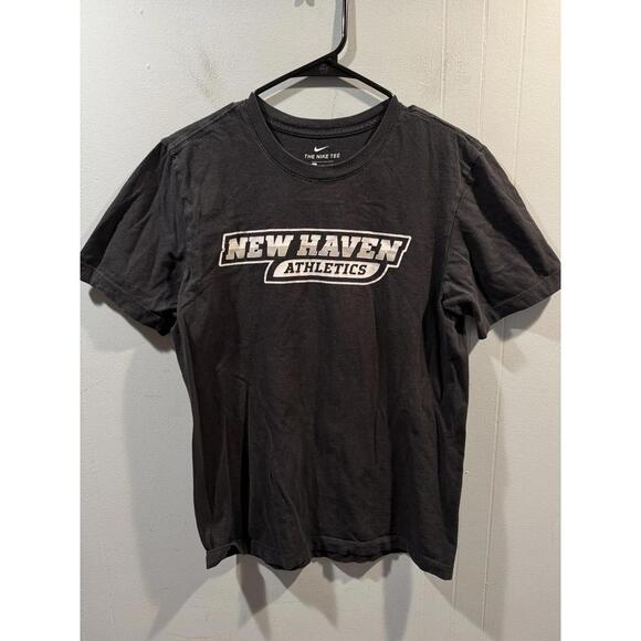 Mens The Nike Tee New Haven Athletics Black T Shirt, Size Small Tee Short Sleeve - Picture 1 of 3